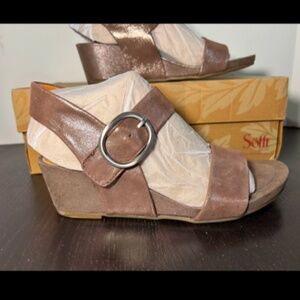 Sofft Vaya Leather Dress Sandals/Shoes Metallic Taupe Size 6.5